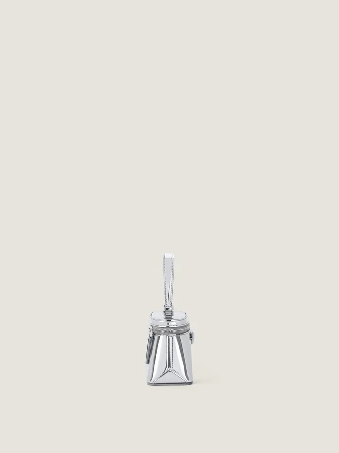 Antigona Bag en cuir effet miroir avec chaîne Antigona Bag en cuir effet miroir avec chaîne