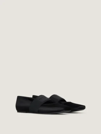 Ballerines carrées à découpes en satin