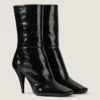 Bottines carrées à découpes en cuir brillant Bottines carrées à découpes en cuir brillant