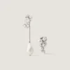 Boucles d&rsquo;oreilles asymétriques en métal, cristaux et perles
