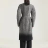Manteau ajusté Cocoon en laine mélangée jacquard à chevrons Manteau ajusté Cocoon en laine mélangée jacquard à chevrons