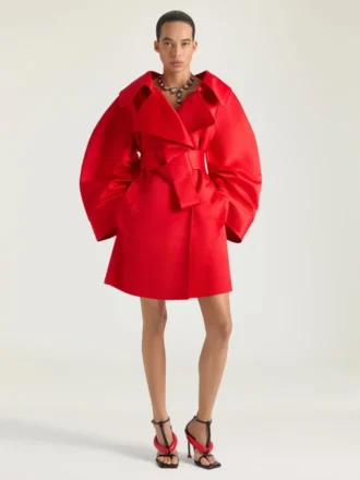 Manteau court en satin