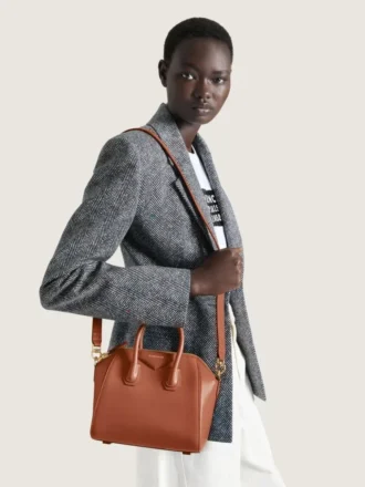 Mini Antigona Bag en cuir Box