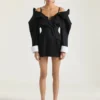 Mini-robe ajustée fendue en laine