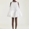 Mini-robe à volants fendue en dentelle