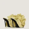 Mules à talons Boudoir en cuir avec pétales de rose Mules à talons Boudoir en cuir avec pétales de rose