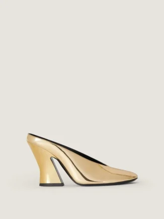 Mules à talons sculptées en cuir effet miroir Mules à talons sculptées en cuir effet miroir