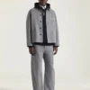 Pantalon cargo à coutures couture en denim à chevrons Pantalon cargo à coutures couture en denim à chevrons