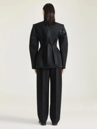Pantalon cocon en laine avec détail à l’envers Pantalon cocon en laine avec détail à l’envers
