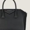 Petit Antigona Bag en cuir grainé Petit Antigona Bag en cuir grainé
