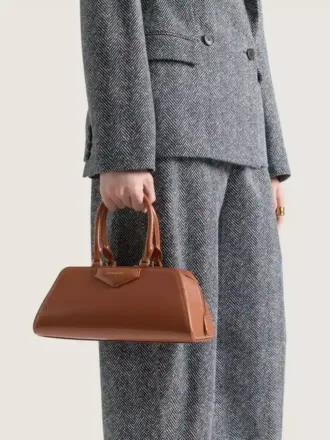 Petit sac Antigona East-West en cuir Box Petit sac Antigona East-West en cuir Box