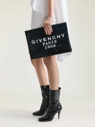 Pochette Givenchy Paris 1952 en cuir