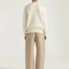 Pull en maille de coton avec broderie « Givenchy Paris » Pull en maille de coton avec broderie « Givenchy Paris »