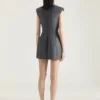 Robe ajustée sans manches en laine Robe ajustée sans manches en laine