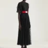 Robe asymétrique en dentelle à paillettes Robe asymétrique en dentelle à paillettes