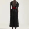Robe asymétrique en dentelle à paillettes Robe asymétrique en dentelle à paillettes