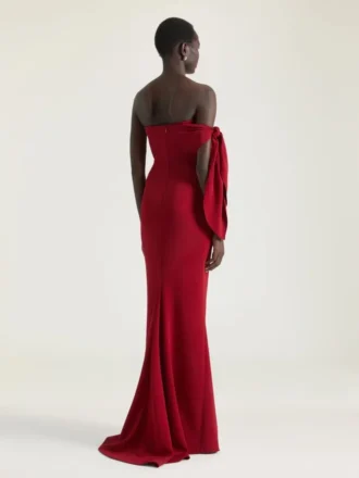 Robe bustier longue de soirée en crêpe avec nœud et paillettes Robe bustier longue de soirée en crêpe avec nœud et paillettes