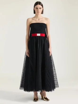Robe de soirée bustier à cape dans le dos en dentelle Robe de soirée bustier à cape dans le dos en dentelle