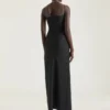 une robe longue drapée en laine et mohair une robe longue drapée en laine et mohair